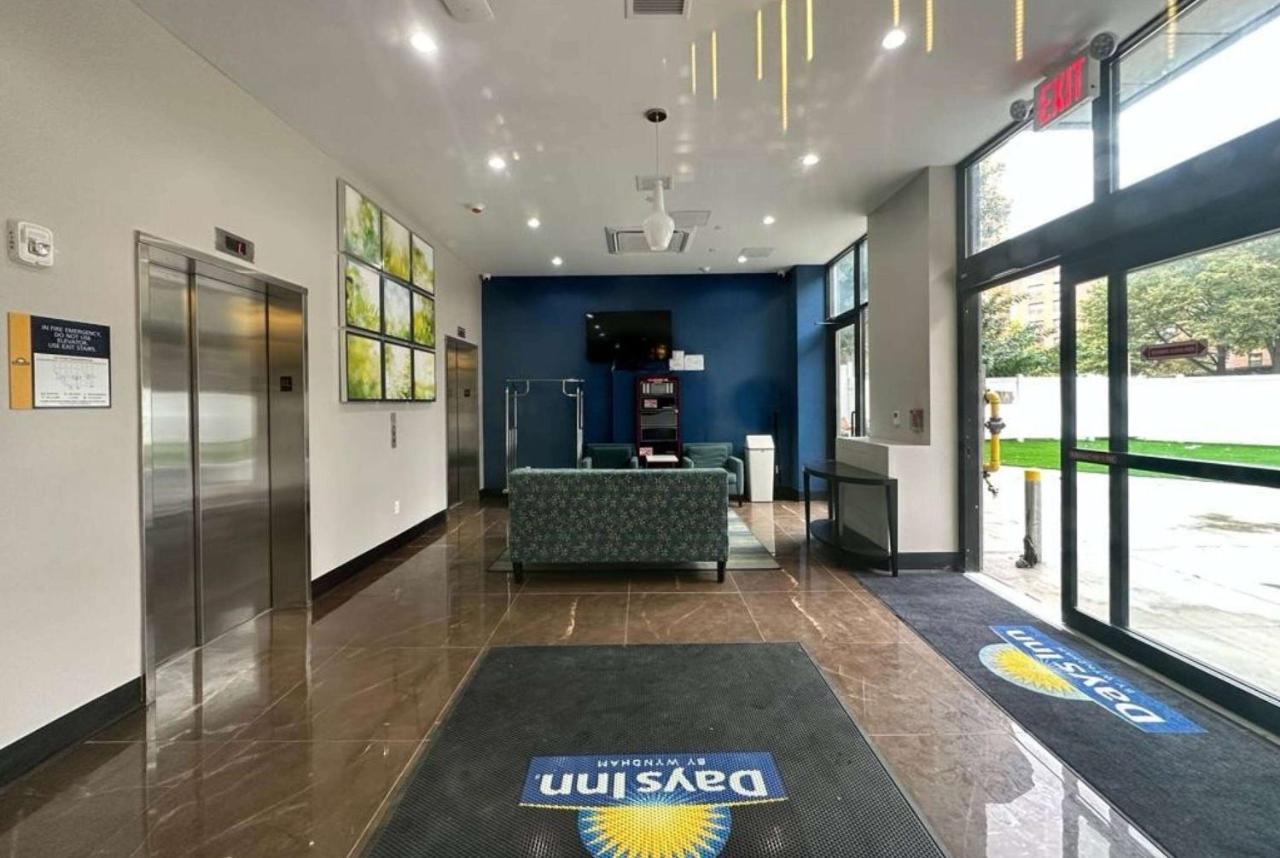 Days Inn By Wyndham Brooklyn Eastern Parkway ニューヨーク エクステリア 写真